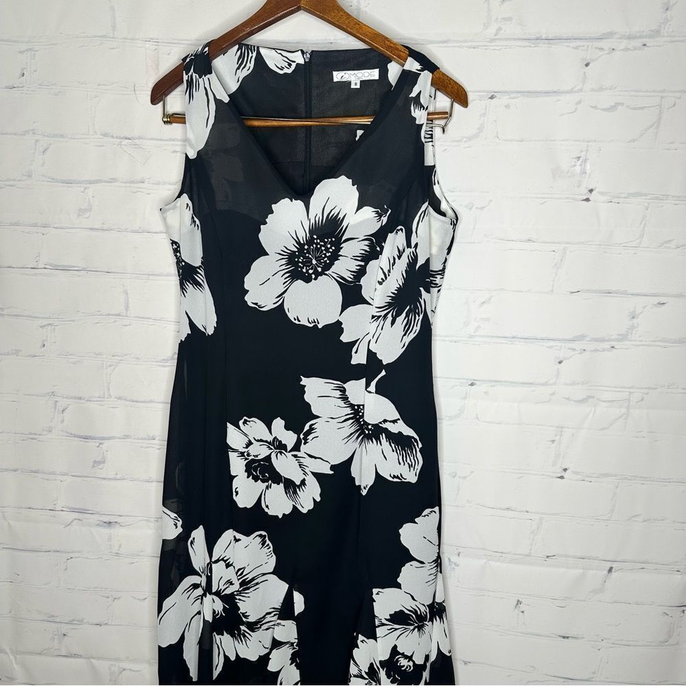 Papillon Paris Vianco Mode Size 8 Dress‎